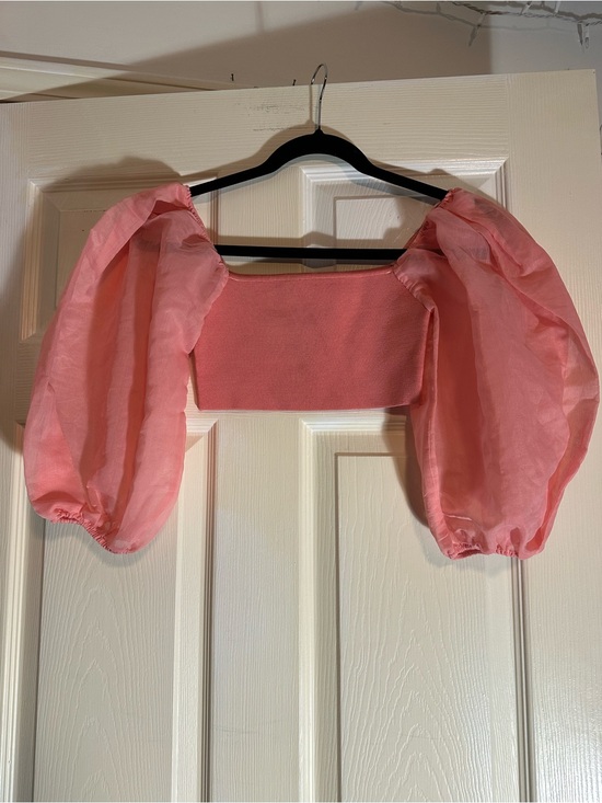 Zara Tops - Zara Pink Puff-Sleeve Crop Top